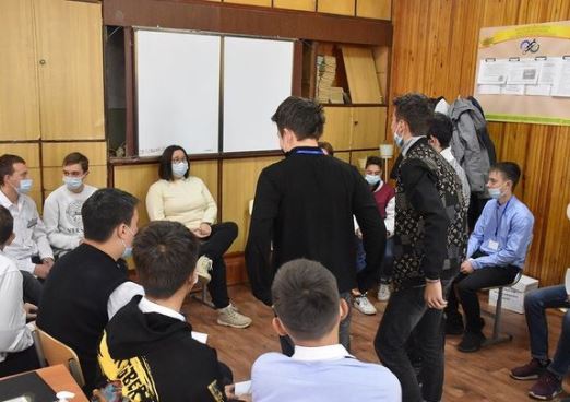 Қарағанды қаласының “Қарағанды ​​агротехникалық колледжі” КММ студенттері арасында екпе туралы кездесу өтті