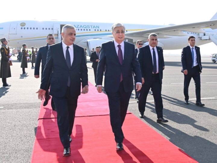 Президент Қасым-Жомарт Тоқаев Ереван қаласына жұмыс сапарымен келді