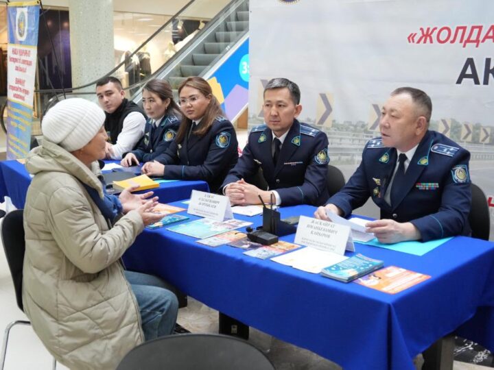 Қарағандылықтар «Жолда қабылдау» акциясында өз мәселелерін шешті