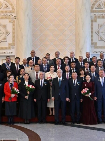 Қазақстан Президенті қарағандылықтарды марапаттады