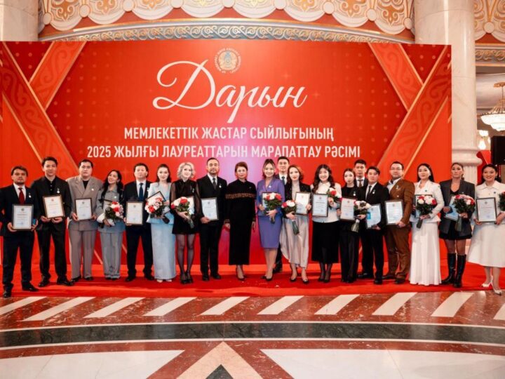 Аида Әбікеева – «Дарын» мемлекеттік жастар сыйлығының иегері
