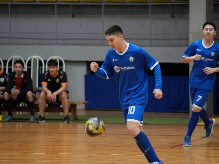 Жасыл алаңдағы батырлар