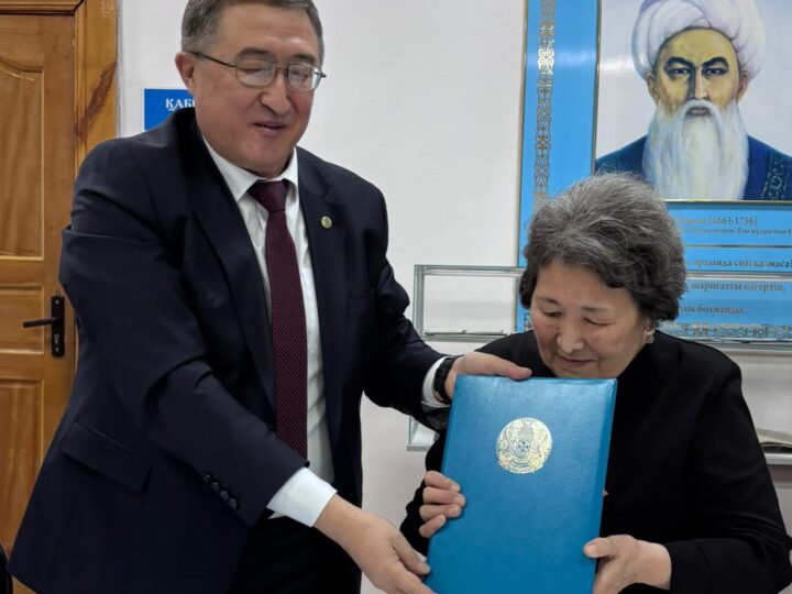 Журналист Сұлтан Кемелбаевтың жеке архивтік қоры таныстырылды