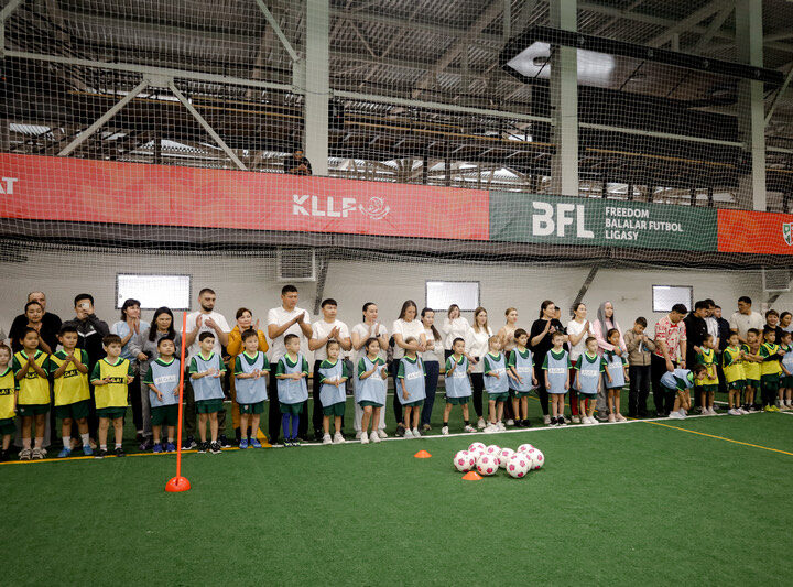 Сыныптан стадионға бастар жол