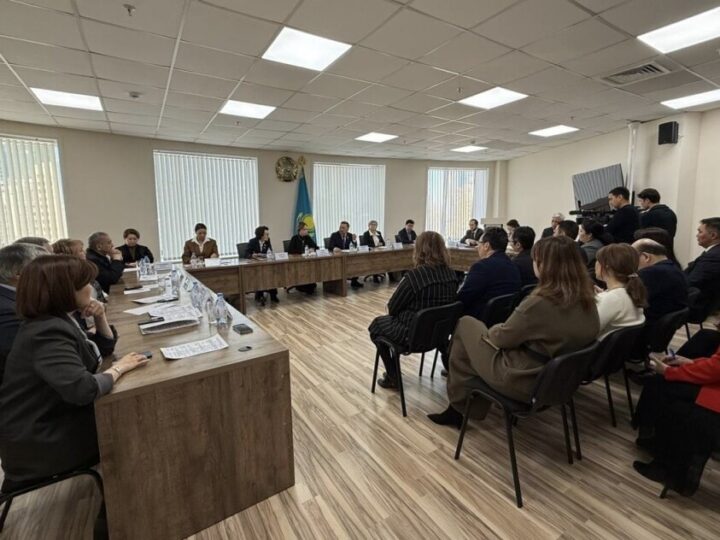 ПАРЛАМЕНТАРИЗМ ИНСТИТУТЫ  ЖАҢА КОНСТИТУЦИЯ ЖОБАСЫН ҚОЛДАДЫ