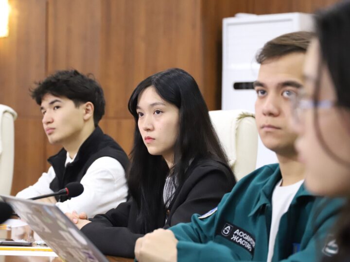 Астанада жаңа Конституция жобасын қолдауға арналған «Ассамблея жастары» РҚБ отырысы өтті