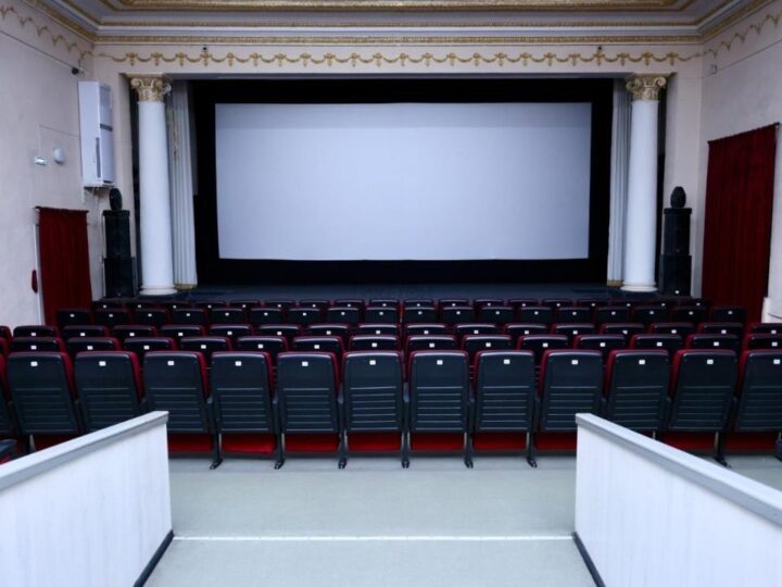 Жаңарған Сарыжайлау кинозалы