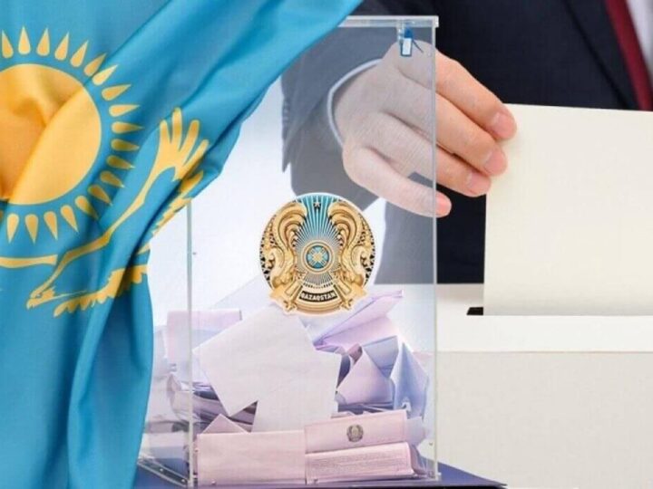 Конституциялық комиссияда жаңа Ата заңды бүкілхалықтық референдумға шығару ұсынылды