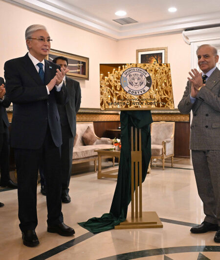 Қазақстан Президенті мен Пәкістан Премьер-министрі мәдени орталықтар және «Достық» спорт кешенінің ашылу рәсіміне қатысты