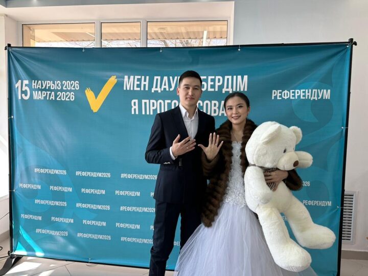 Жас жұбайлар той күні дауыс берді