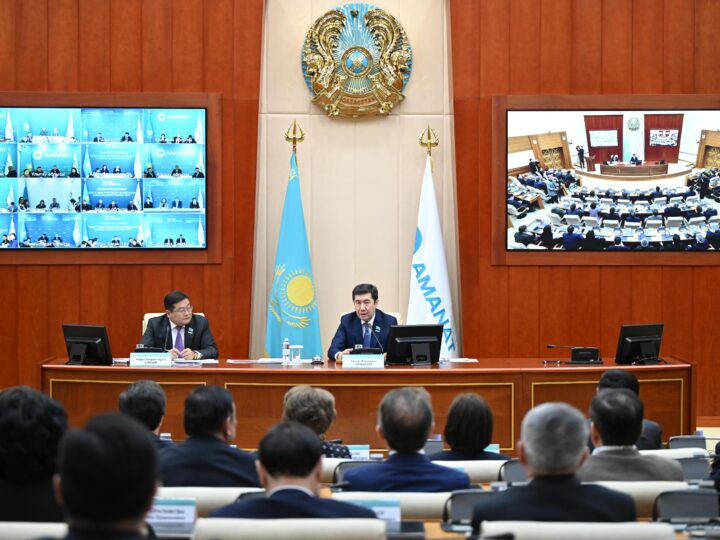 «AMANAT» партиясы жаңа Конституцияның қабылдануына байланысты Үндеу жасады