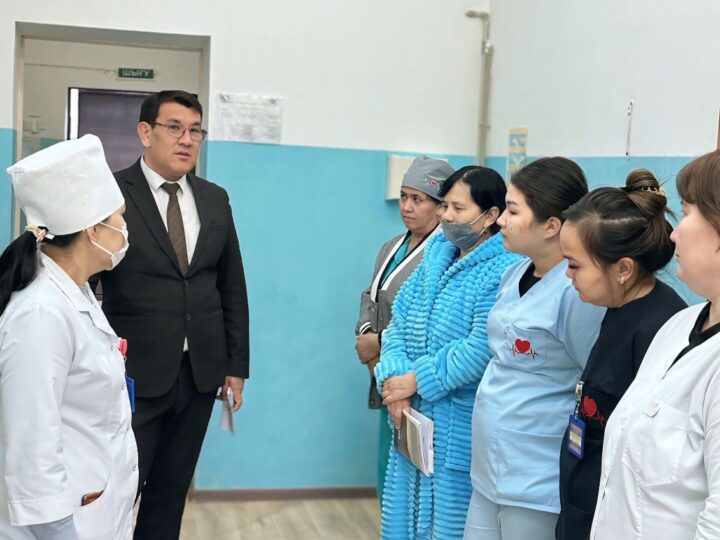 Медицина мамандарымен Конституция жобасы талқыланды