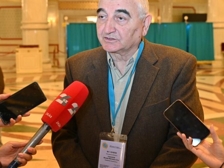 Әзербайжанның ОСК төрағасы Қазақстандағы 50 сайлау учаскесін аралады