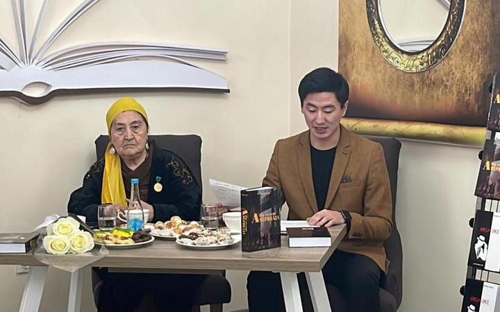 Қаламгермен кездесу өтті