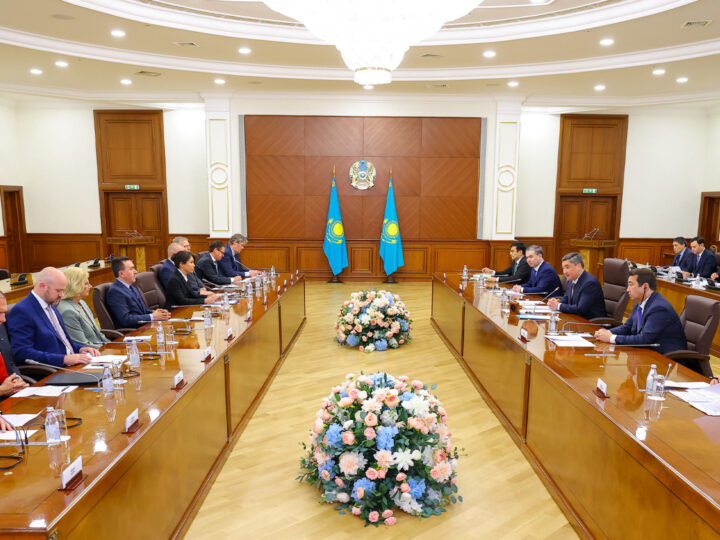 Олжас Бектенов ауыл шаруашылығы техникасын өндіруші әлемдік компаниялармен кездесу өткізді: Қазақстанда өндірісті локализациялау бойынша жаңа келісімдерге қол қойылды
