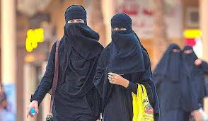 Қоғамдық орындарда бет-жүзді толық жабуға тыйым салынды