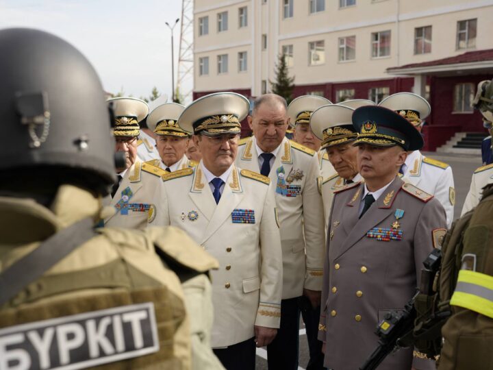 Бас Прокурор және прокуратура органдарының ардагерлері Ұлттық ұланның әскери қызметшілерімен кездесті