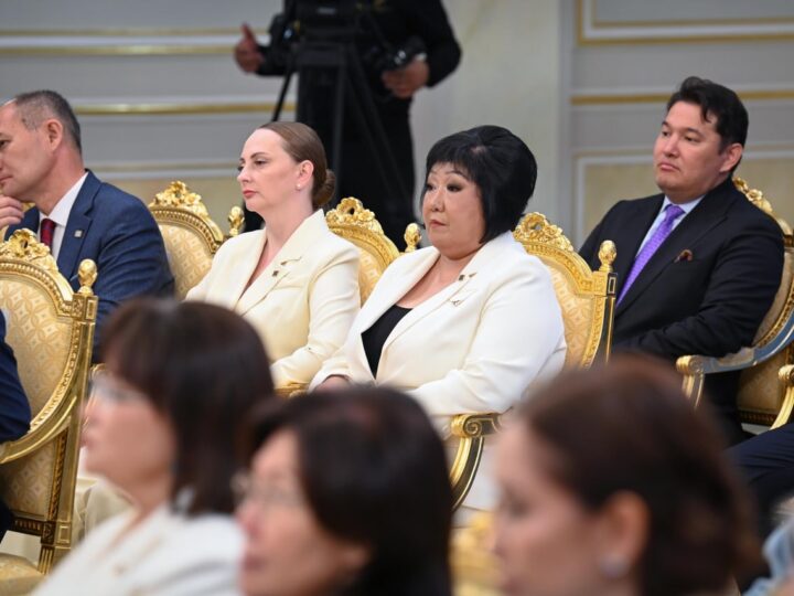 Қасым-Жомарт Тоқаев журналистердің жалған ақпаратқа қарсы күрестегі рөлін атап өтті
