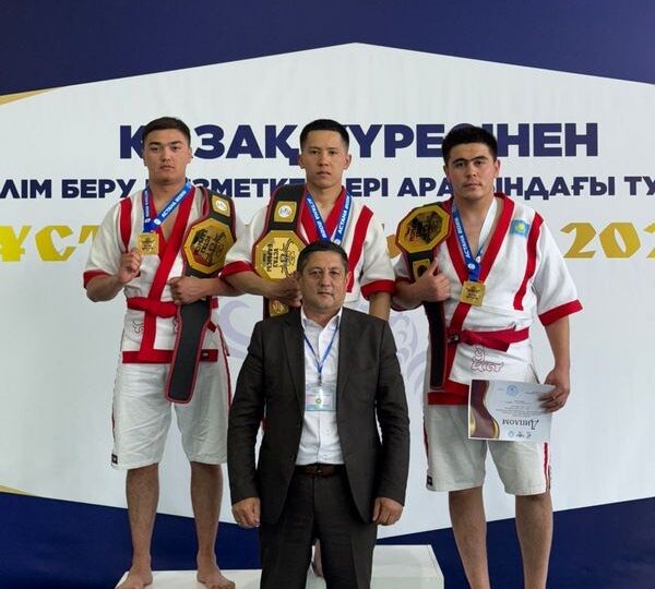 Чемпион атанған педагогтер