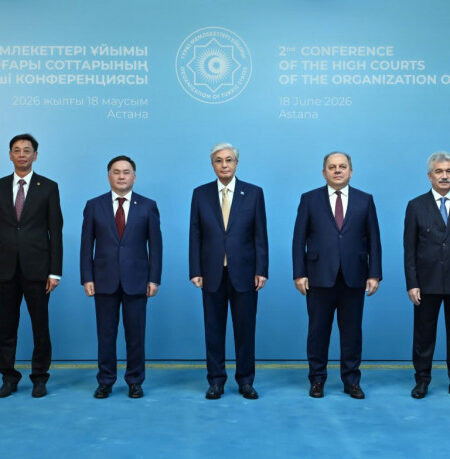 Президент Түркі мемлекеттері ұйымына мүше елдердің Жоғарғы сот төрағаларымен кездесті
