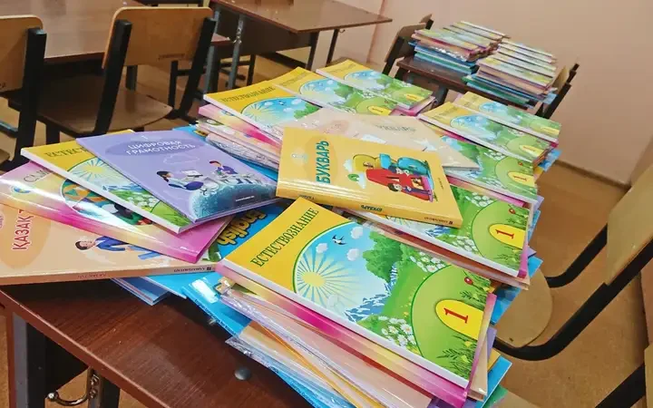 Оқулық жеткізу кешіге ме?