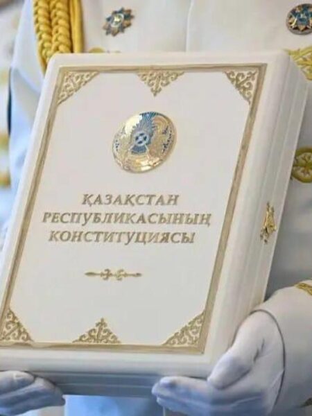 Жаңа Конституция: адвокатураның конституциялық мәртебесі, зияткерлік меншік құқықтарын қорғау және заңдардың кері күшіне жол бермеу