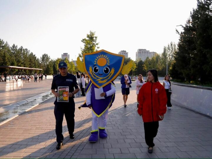 Елорданың Орталық саябағында тәртіп пен тазалықты сақтау бойынша кезекті рейд өтті