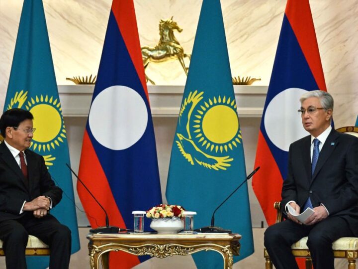 Қазақстан мен Лаос президенттері шағын құрамда келіссөз жүргізді